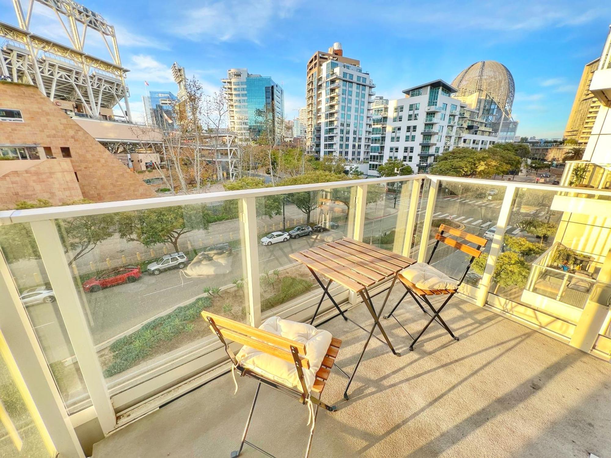 Stunning Apartment By Petco Park! San Diego Buitenkant foto