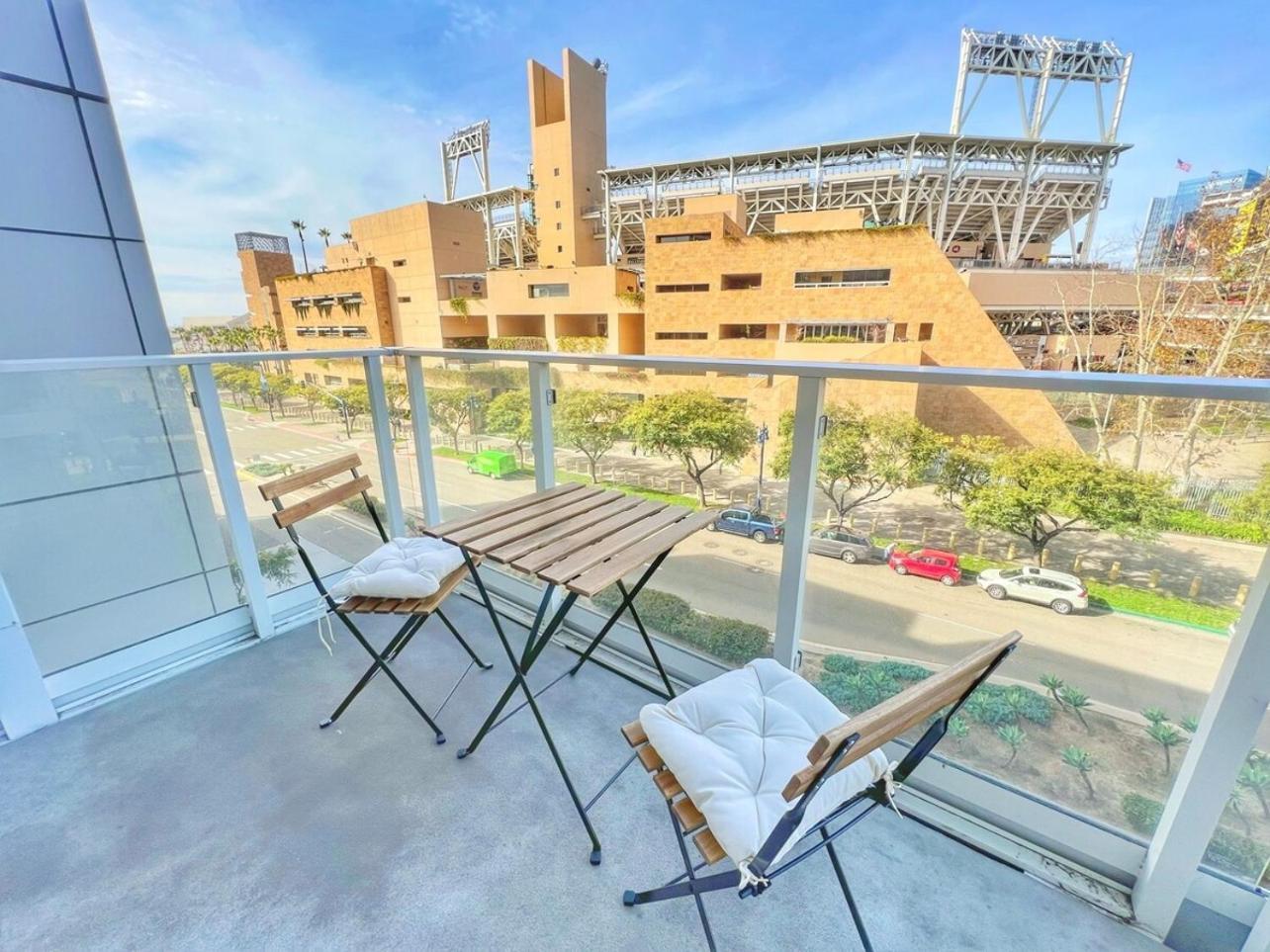 Stunning Apartment By Petco Park! San Diego Buitenkant foto